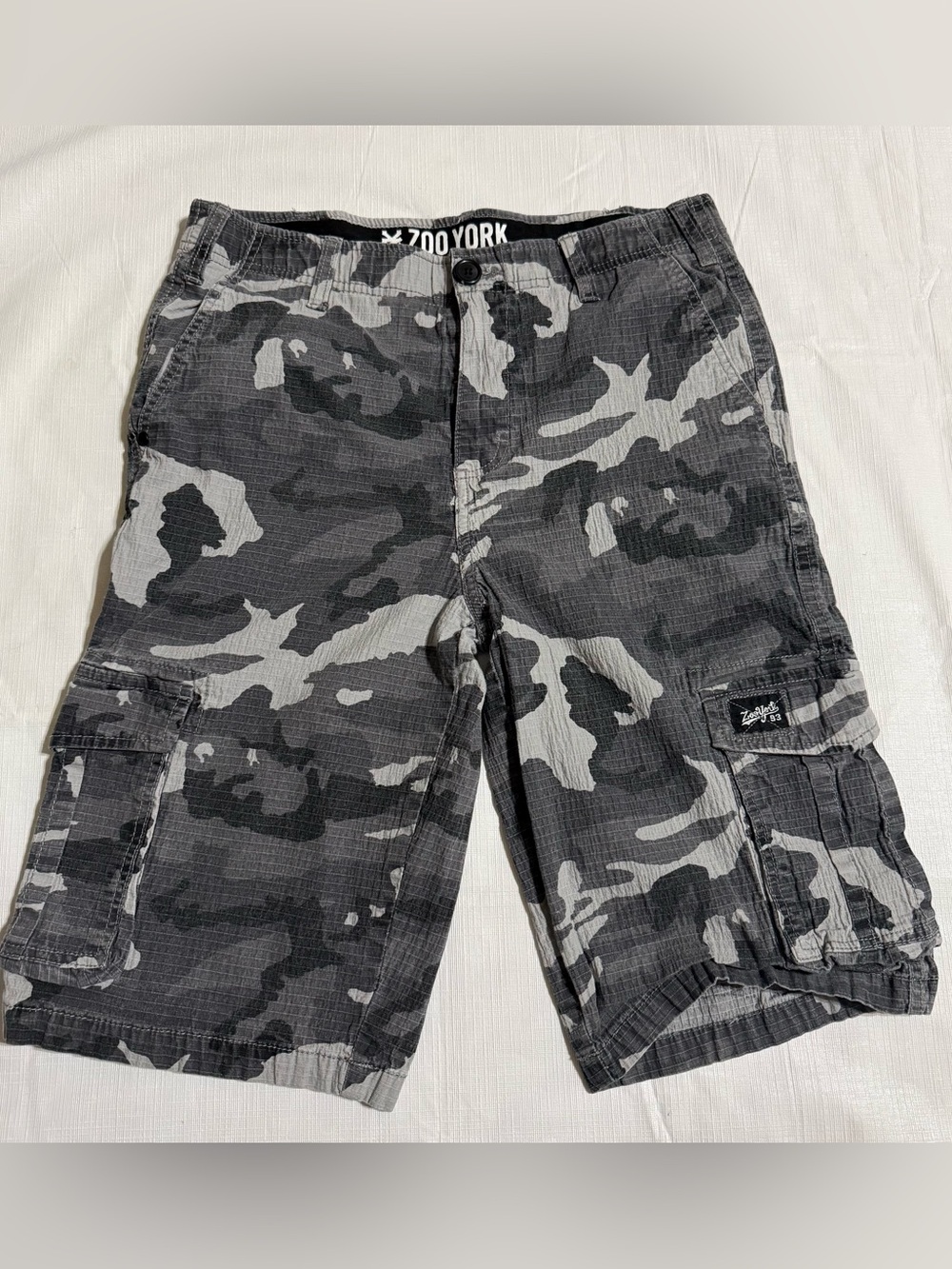 Zoo York Camo Cargo shorts in size 20 Teen